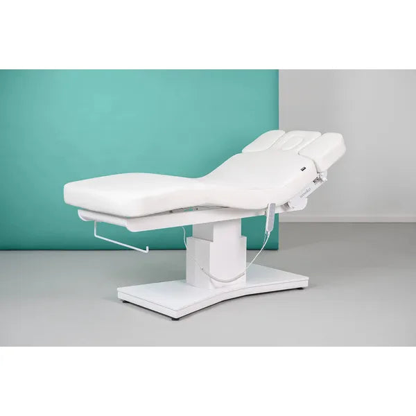 Elektrische Massageliege mit 3 Motoren, Massagetisch in Weiß, Behandlungsliege Plenius für professionelle Anwendungen.