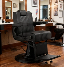 Luxus neu definiert: Der elegante Barberstuhl Fade in Schwarz für Deinen Friseursalon