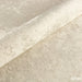 Beige Teppichrolle mit strukturierter Oberfläche; Kennung E2144.