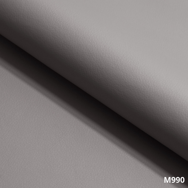 Lederbezug M990 in Taupe mit strukturierter Oberfläche – Detailaufnahme einer Premium-Massageliege