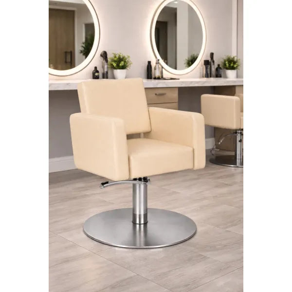 Friseurstuhl Flirty – eleganter Profi-Friseurstuhl mit Hydraulikpumpe, beiger Sitz im Salon