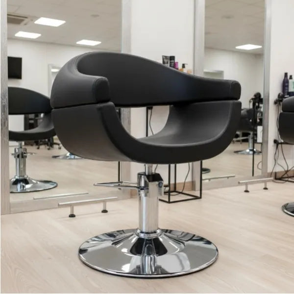 Friseurstuhl in eleganter Schwarz-Farbe, Luxuriöser Friseur stuhl Bertie - Tiptop - Einrichtung
