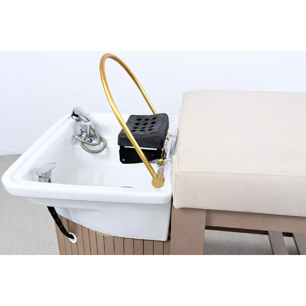 Head Spa Calm Kopfspa-Liege mit Becken und goldenem Arm – Luxus-Behandlungsstation für Spa & Wellness