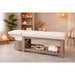 Head Spa Liege Calm – Luxus Kopfspa-Behandlungsstation im Spa, beige Liege, Kerzen & Handtücher