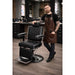 Schwarzer Profi-Barbersessel CADEN, hydraulisch & drehbar, 180° Liegefunktion – Barbershop-Setup