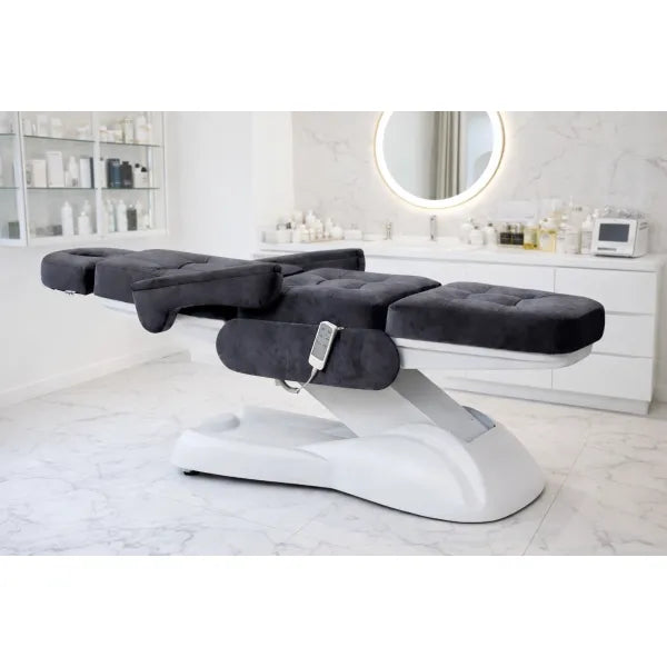 Elektrische Kosmetikliege By LUXE Lash Style, 3-motorig, dunkelgraue Polsterung, Fernbedienung, Salon-Umgebung