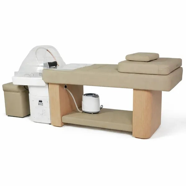 Headspa Liege Wellness: NUKI Kopfspa mit weißem Waschbecken, beige Liege, professionelle Spa-Behandlungen.