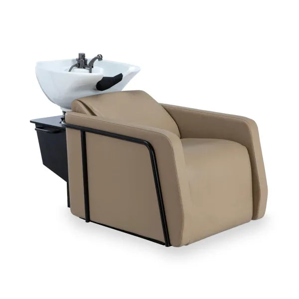 Ergonomisches Friseurwaschbecken mit Motorsteuerung. Beige Liege, schwarzer Rahmen, weiße Rückwärtsschale für maximalen Waschkomfort.