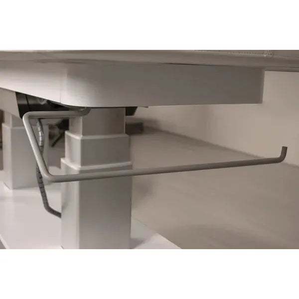 Elektrische Massageliege mit 4 Motoren, Massagetisch mit Heizfunktion, LED, Behandlungsliege Virgo in modernem Design.