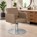 Friseurstuhl Flirty – Eleganter Profi-Friseurstuhl mit Hydraulikpumpe, beiges Leder, runder Metallfuß im Salon