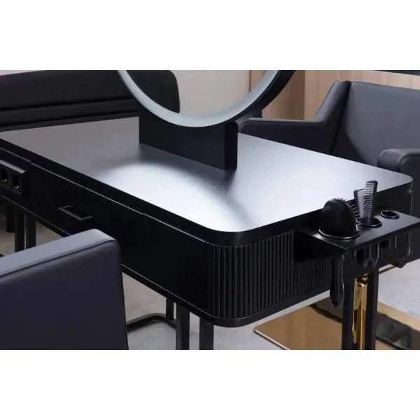 Friseurbedienplatz Nicole freistehend mit LED-Spiegel, Steckdosen, elegantes minimalistisches Styling-Unit-Design