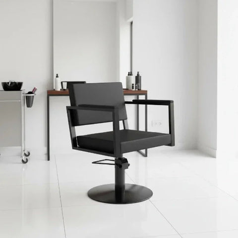 Friseurstuhl in Schwarz mit Massiver Eichenholz Armlehnen, Luxuriöser Friseur stuhl Ocean b-u - Tiptop - Einrichtung