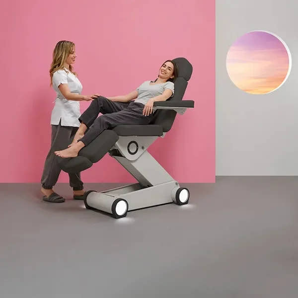 Kosmetikliege elektrisch mit 4 Motoren, Behandlungsliege B-Light, Kosmetikstuhl