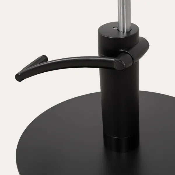 Friseurstuhl LIRA mit Hydraulik – schwarze Basis, Hebel, ergonomisch & stabil