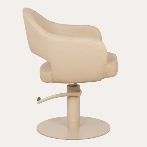 Friseurstuhl LIRA mit Hydraulik – cremefarbene Lederpolsterung, ergonomisch und stabil