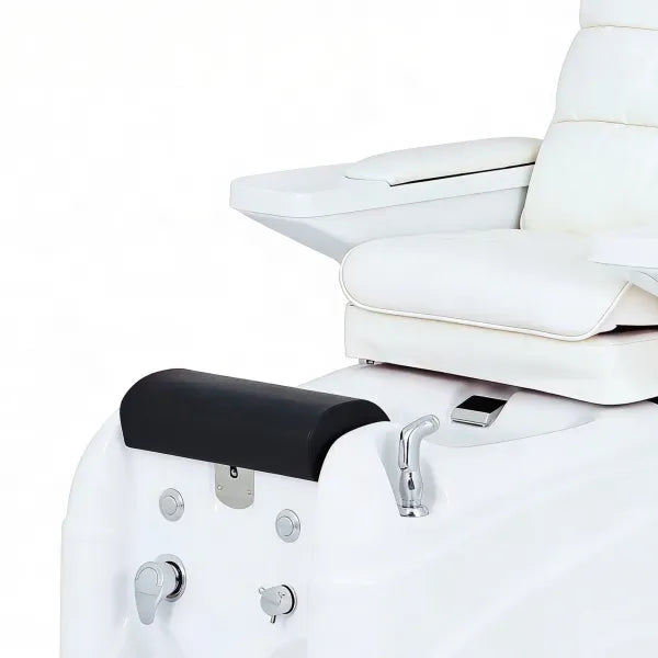Weißer SPA-Pediküre-Stuhl mit Waschbecken, Shiatsu-Massage und Fußwanne – Luxus-Pediküre-Stuhl.
