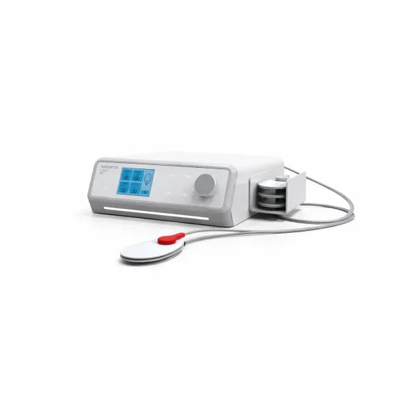 THOR EMS Gerät mit Touchscreen, Handheld-Pad und Kabel für professionelle Muskelstimulation.
